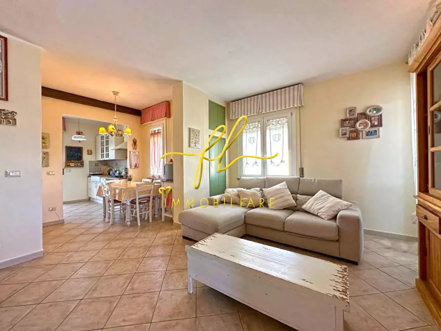 Immagine 4 di Appartamento in vendita  a Rosignano Marittimo