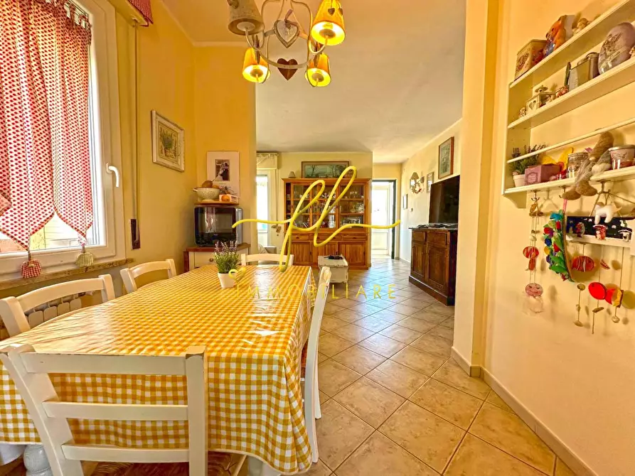 Immagine 17 di Appartamento in vendita  a Rosignano Marittimo