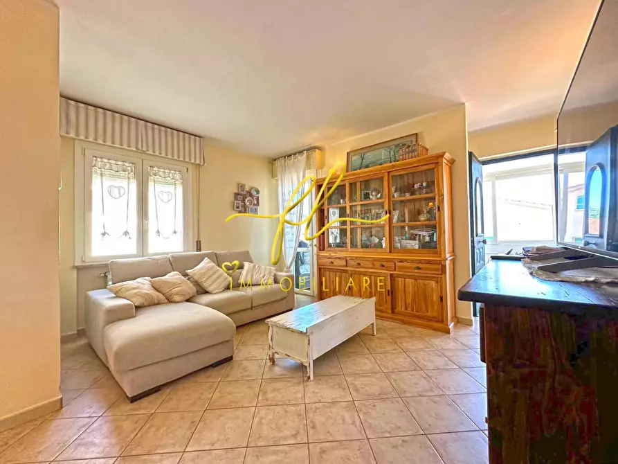 Immagine 8 di Appartamento in vendita  a Rosignano Marittimo