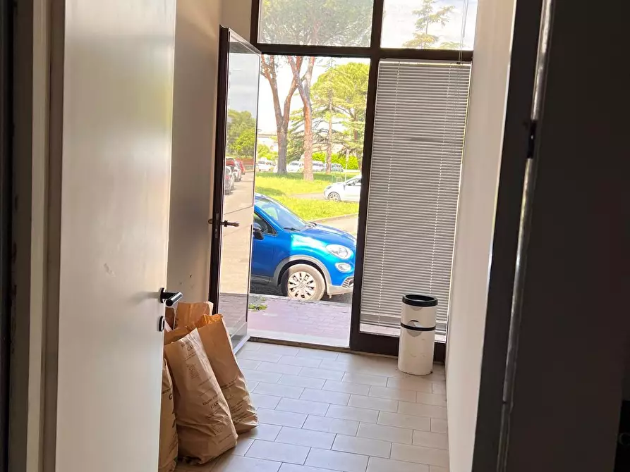 Immagine 5 di Ufficio in vendita  a Poggibonsi