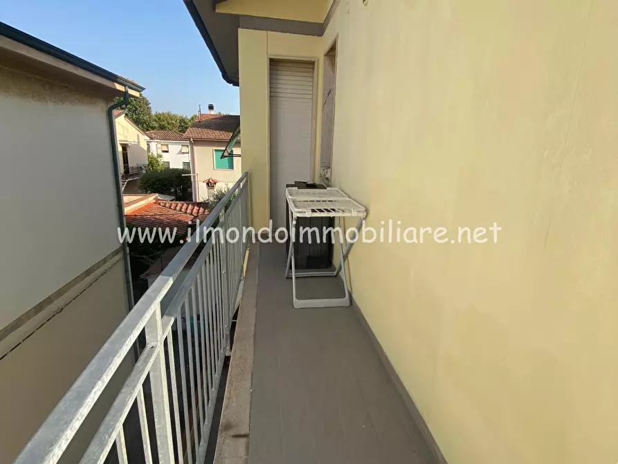 Immagine 11 di Appartamento in vendita  a Rosignano Marittimo