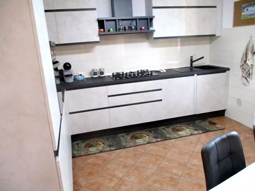 Immagine 3 di Appartamento in vendita  a Santa Maria A Monte