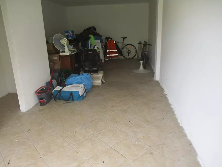 Immagine 12 di Appartamento in vendita  a Santa Maria A Monte