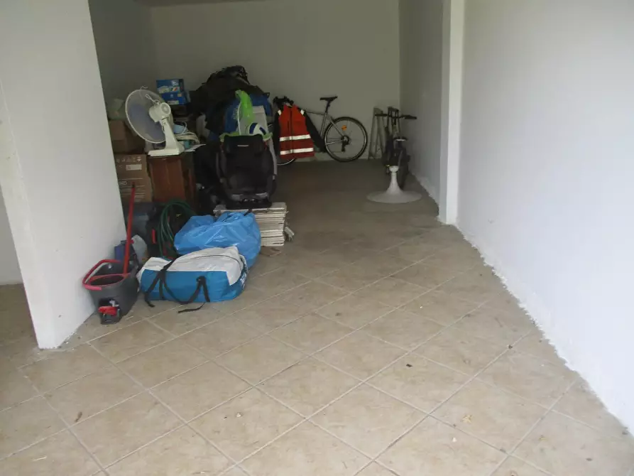 Immagine 13 di Appartamento in vendita  a Santa Maria A Monte