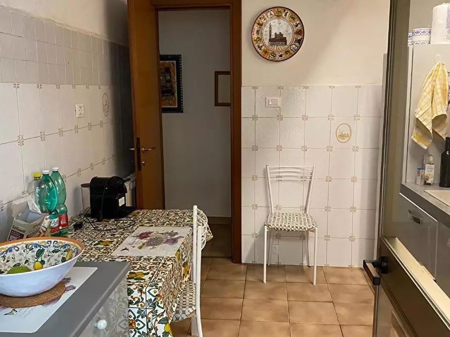 Immagine 3 di Appartamento in vendita  a Viareggio