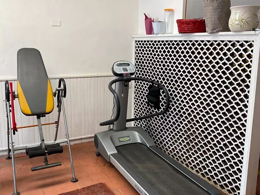 Immagine 6 di Appartamento in vendita  a Viareggio