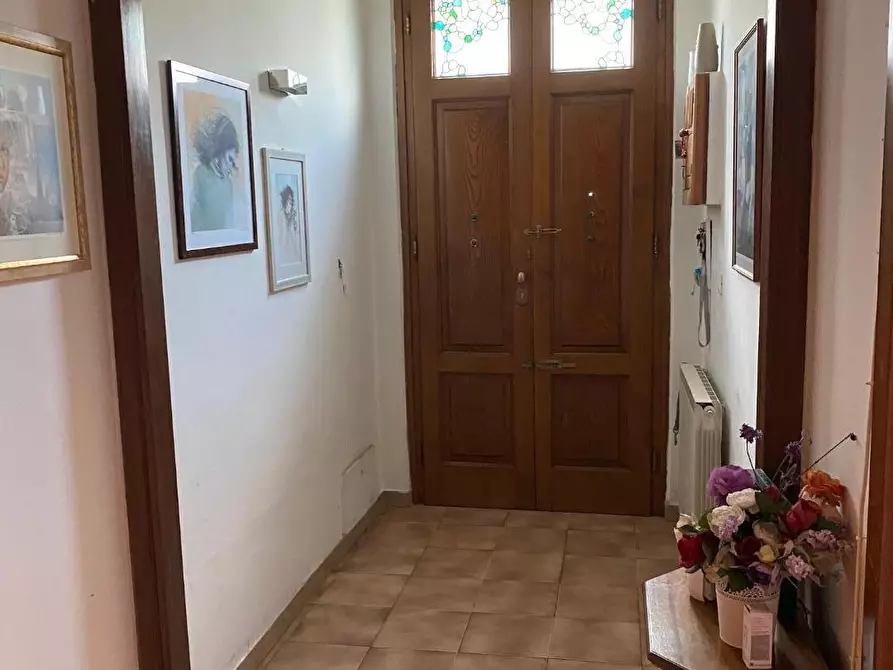 Immagine 5 di Appartamento in vendita  a Viareggio