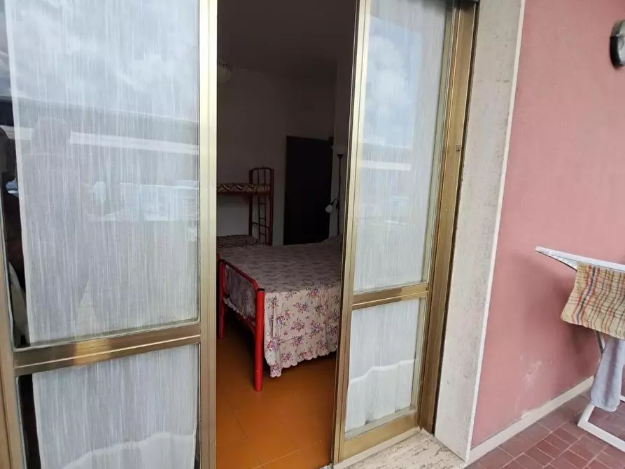 Immagine 16 di Appartamento in vendita  a Carrara