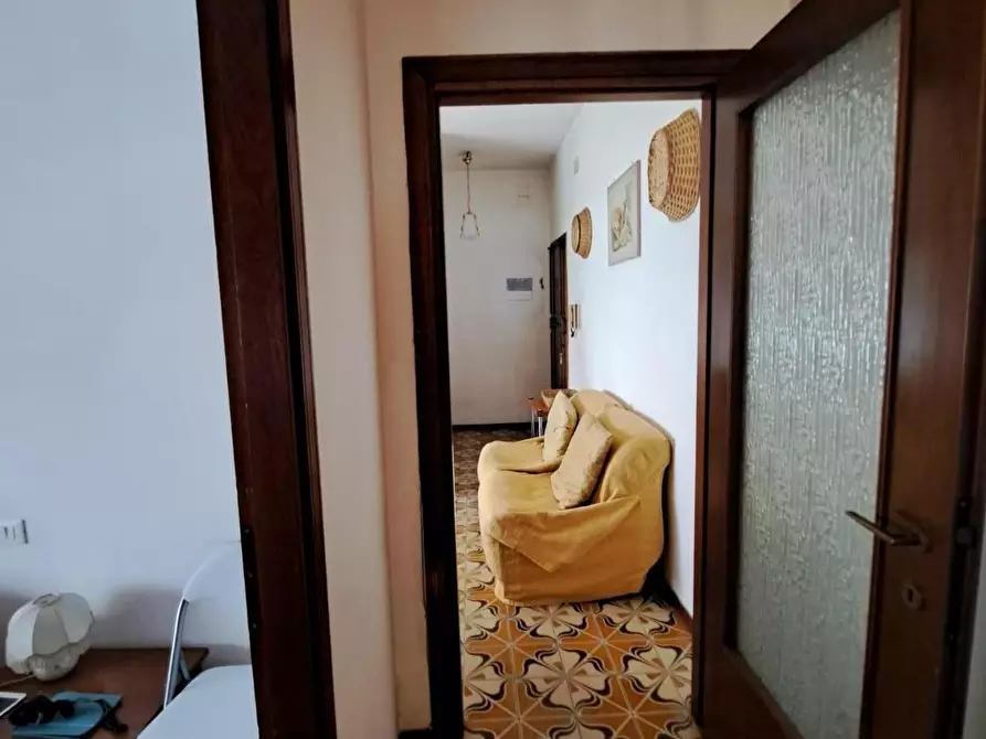 Immagine 12 di Appartamento in vendita  a Carrara