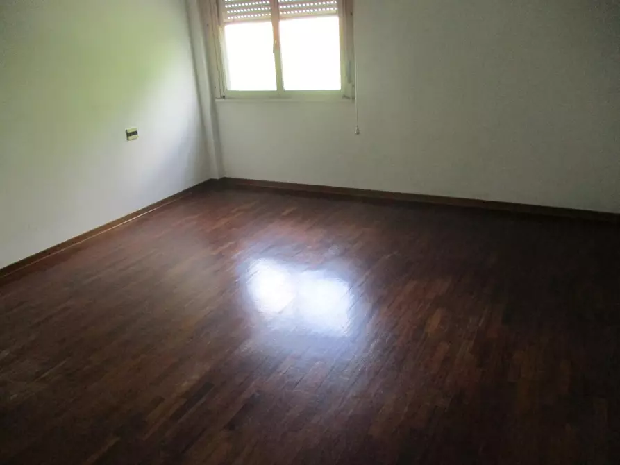 Immagine 9 di Appartamento in vendita  a Pontedera