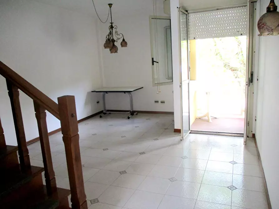 Immagine 13 di Appartamento in vendita  a Pontedera