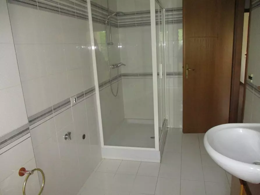 Immagine 6 di Appartamento in vendita  a Pontedera