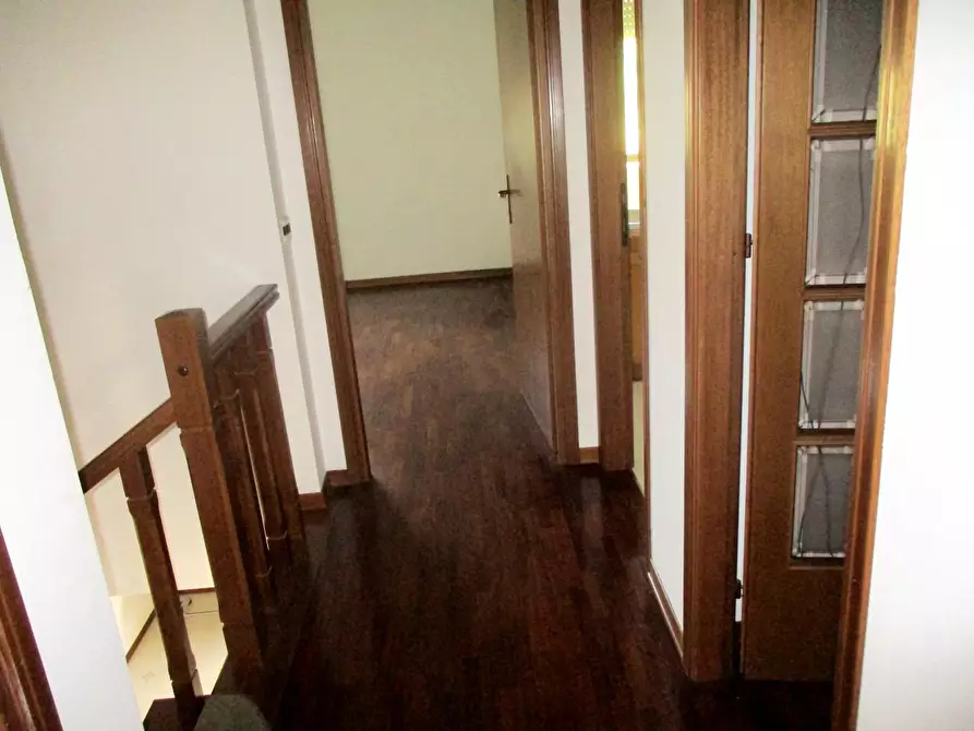 Immagine 2 di Appartamento in vendita  a Pontedera