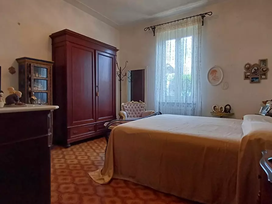 Immagine 6 di Casa semindipendente in vendita  a Massa