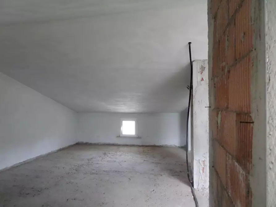 Immagine 35 di Villetta a schiera in vendita  a San Miniato