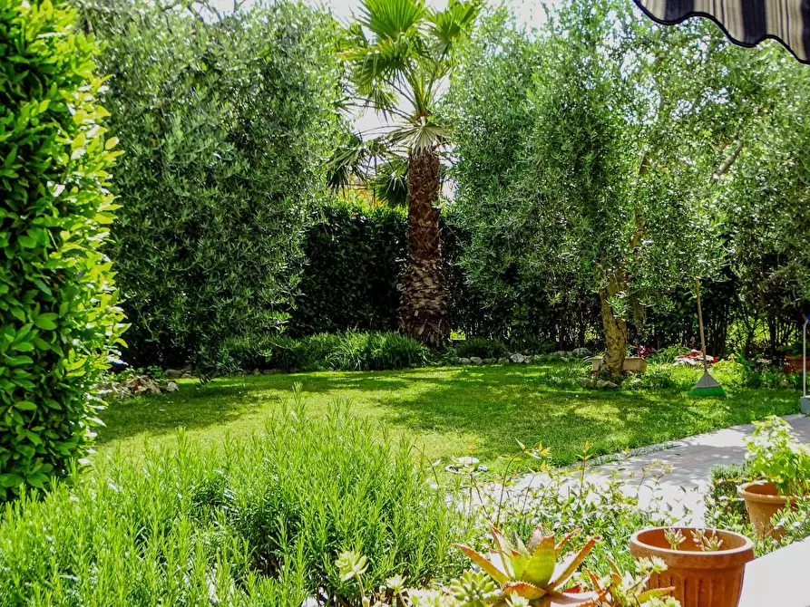 Immagine 38 di Villa in vendita  a San Miniato