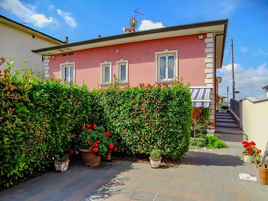 Immagine 42 di Villa in vendita  a San Miniato