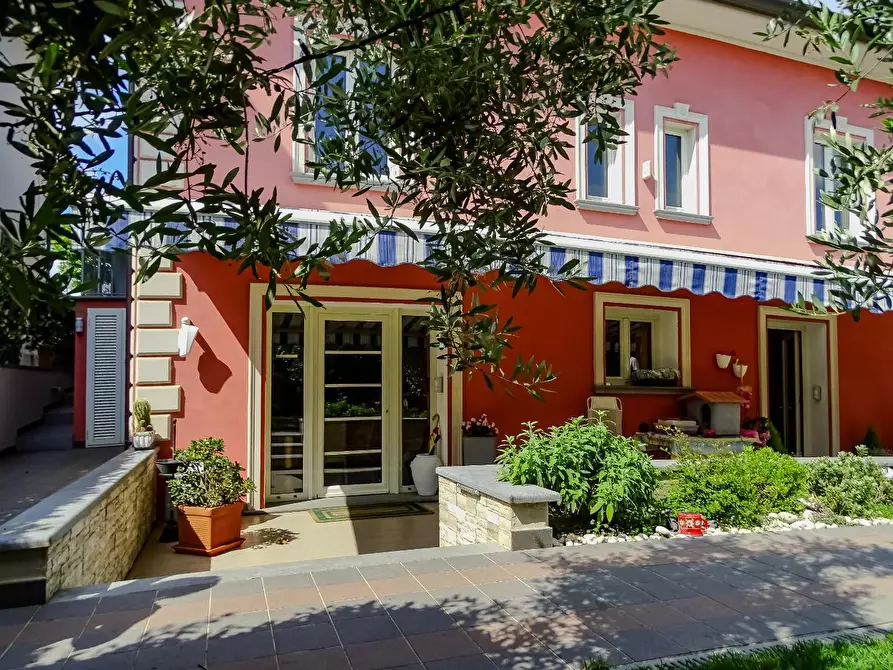 Immagine 47 di Villa in vendita  a San Miniato