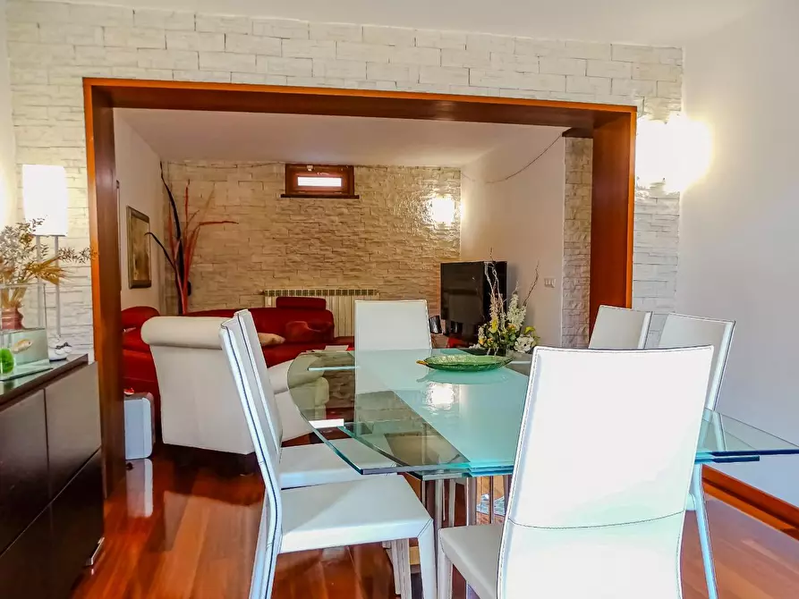 Immagine 31 di Villa in vendita  a San Miniato