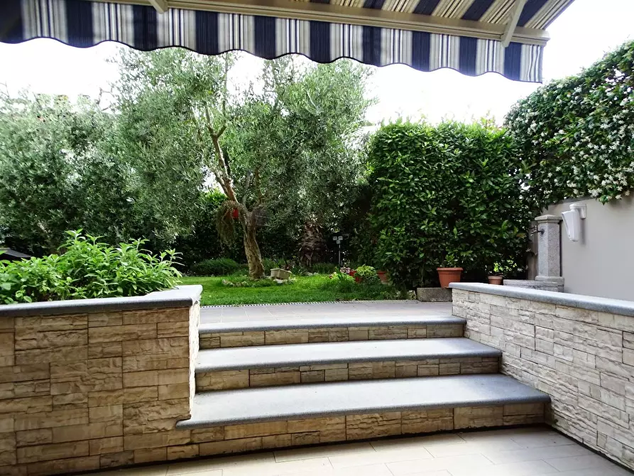 Immagine 15 di Villa in vendita  a San Miniato