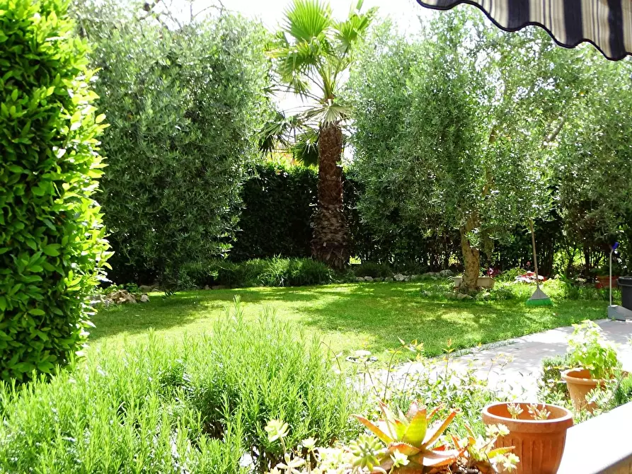 Immagine 23 di Villa in vendita  a San Miniato