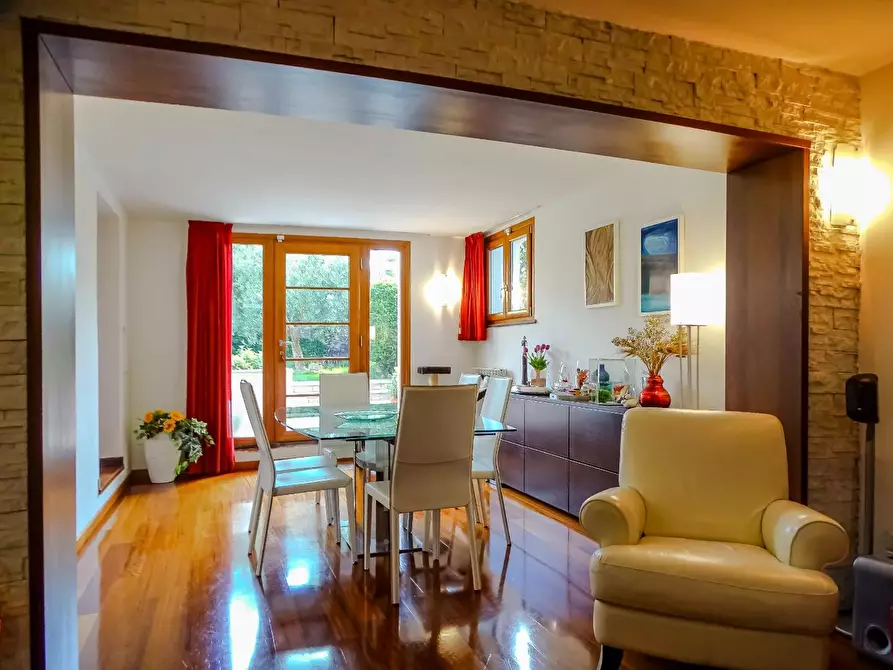 Immagine 1 di Villa in vendita  a San Miniato