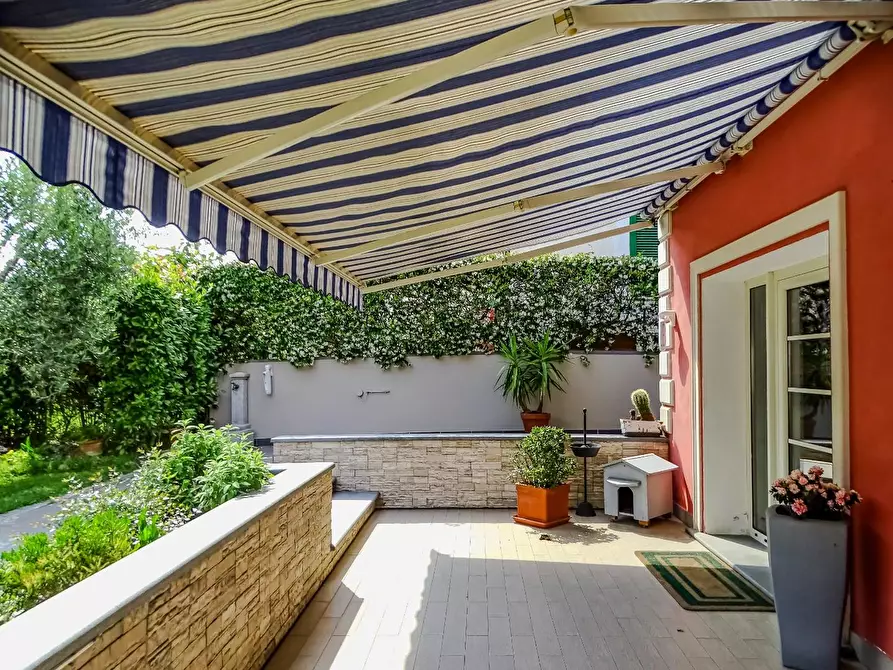 Immagine 9 di Villa in vendita  a San Miniato