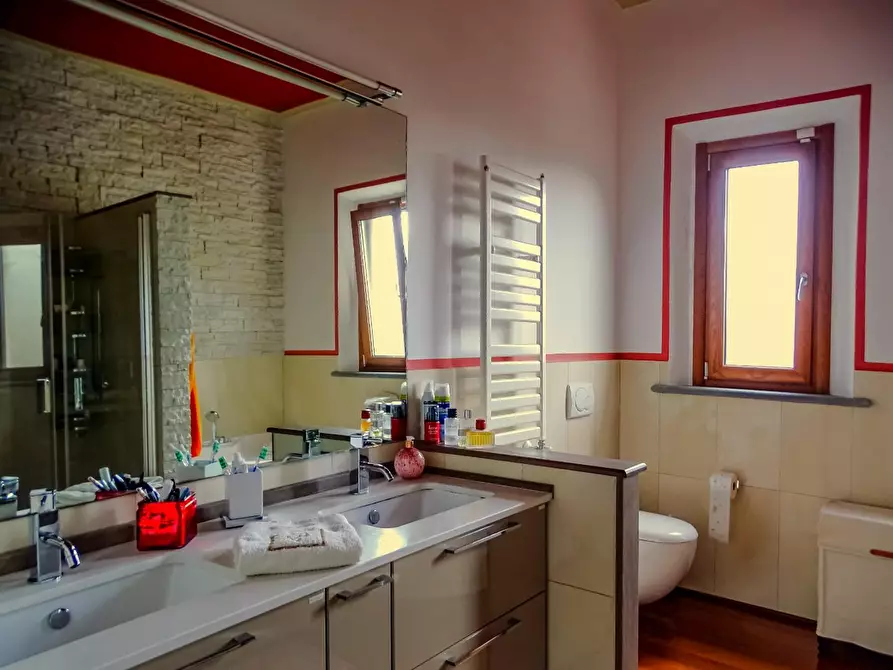 Immagine 8 di Villa in vendita  a San Miniato