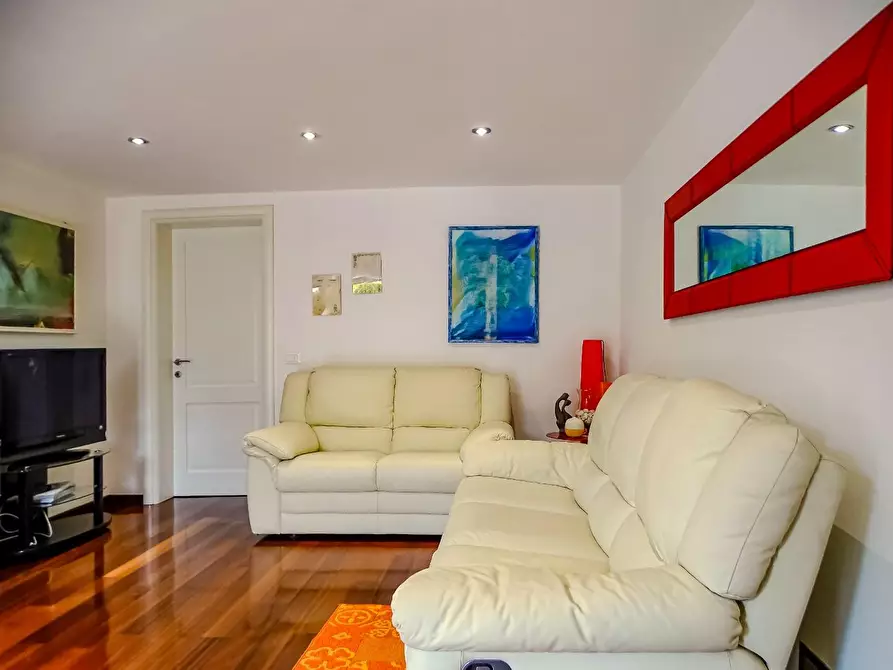 Immagine 7 di Villa in vendita  a San Miniato