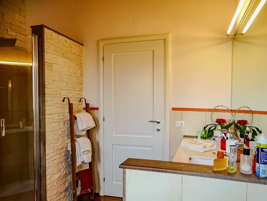 Immagine 19 di Villa in vendita  a San Miniato