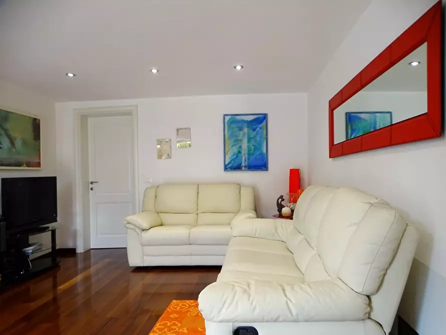 Immagine 46 di Villa in vendita  a San Miniato