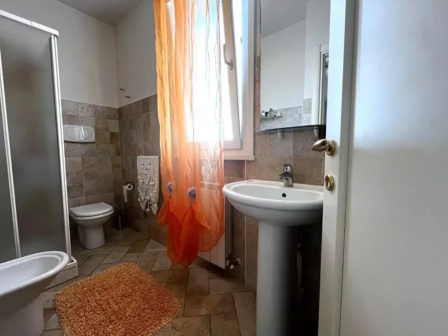 Immagine 8 di Appartamento in vendita  a Rosignano Marittimo