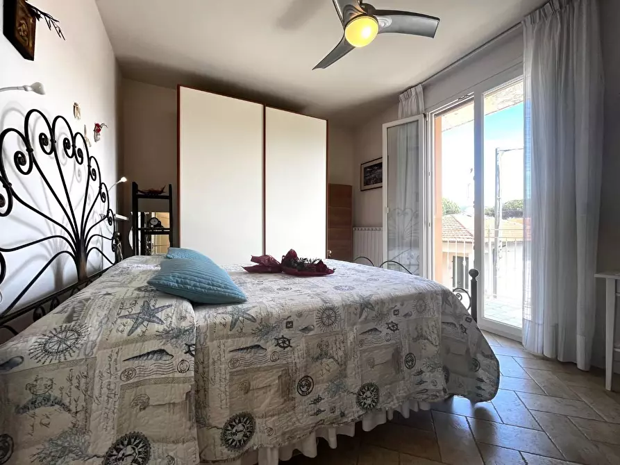 Immagine 10 di Appartamento in vendita  a Rosignano Marittimo