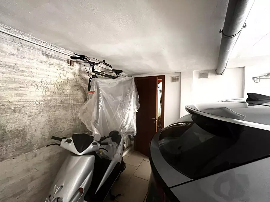 Immagine 16 di Appartamento in vendita  a Rosignano Marittimo