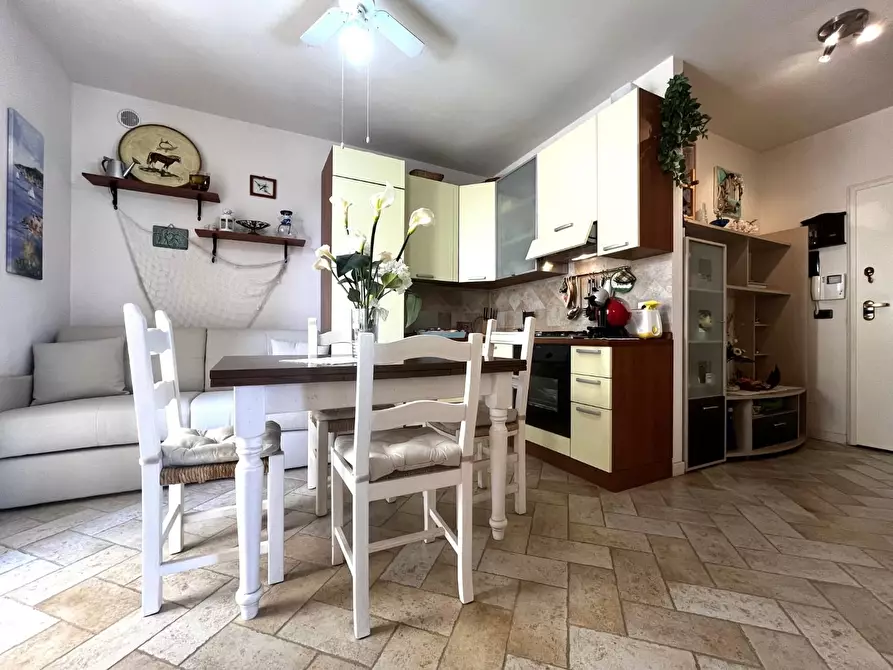 Immagine 4 di Appartamento in vendita  a Rosignano Marittimo