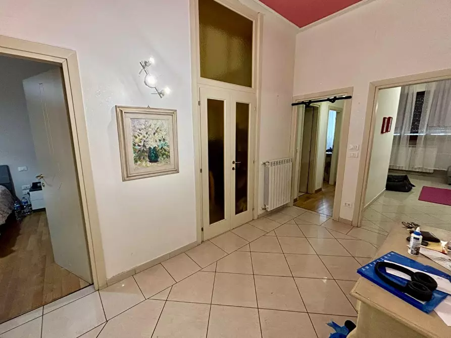 Immagine 24 di Appartamento in vendita  a Viareggio