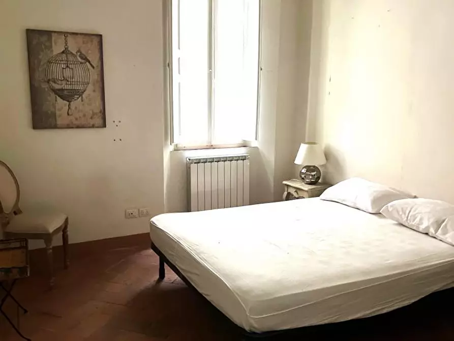 Immagine 9 di Appartamento in vendita  a Siena