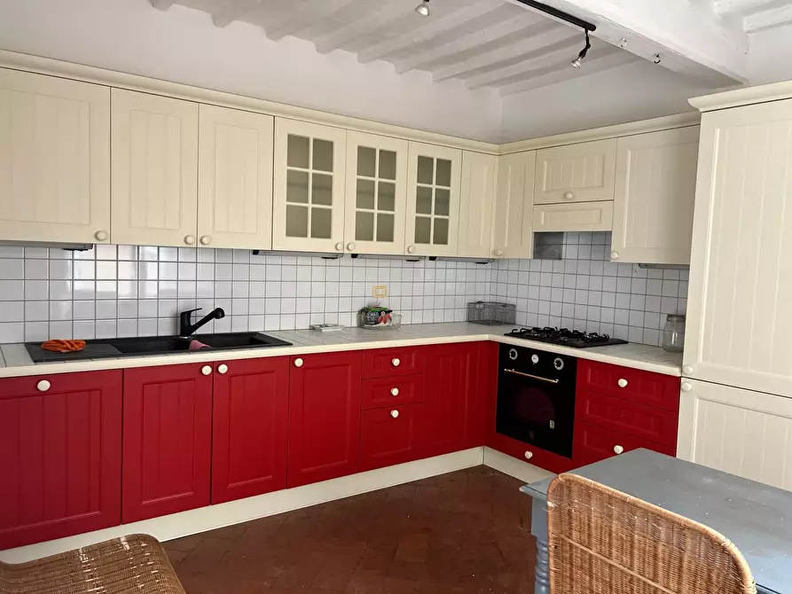 Immagine 7 di Appartamento in vendita  a Siena