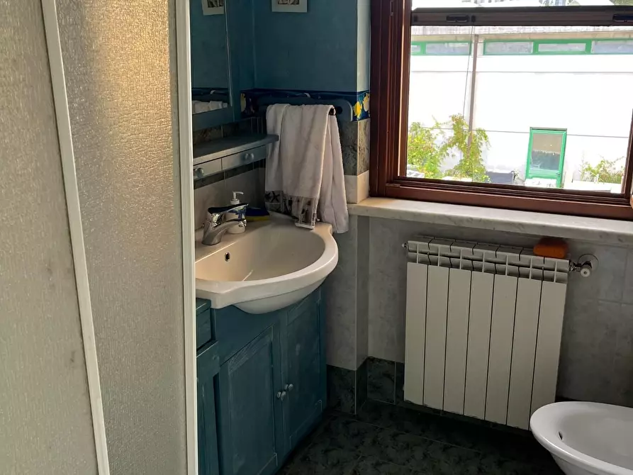 Immagine 13 di Terratetto in vendita  a Massa