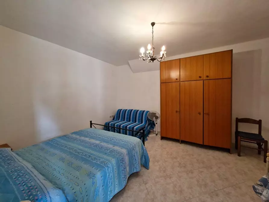 Immagine 31 di Casa colonica in vendita  a Piombino