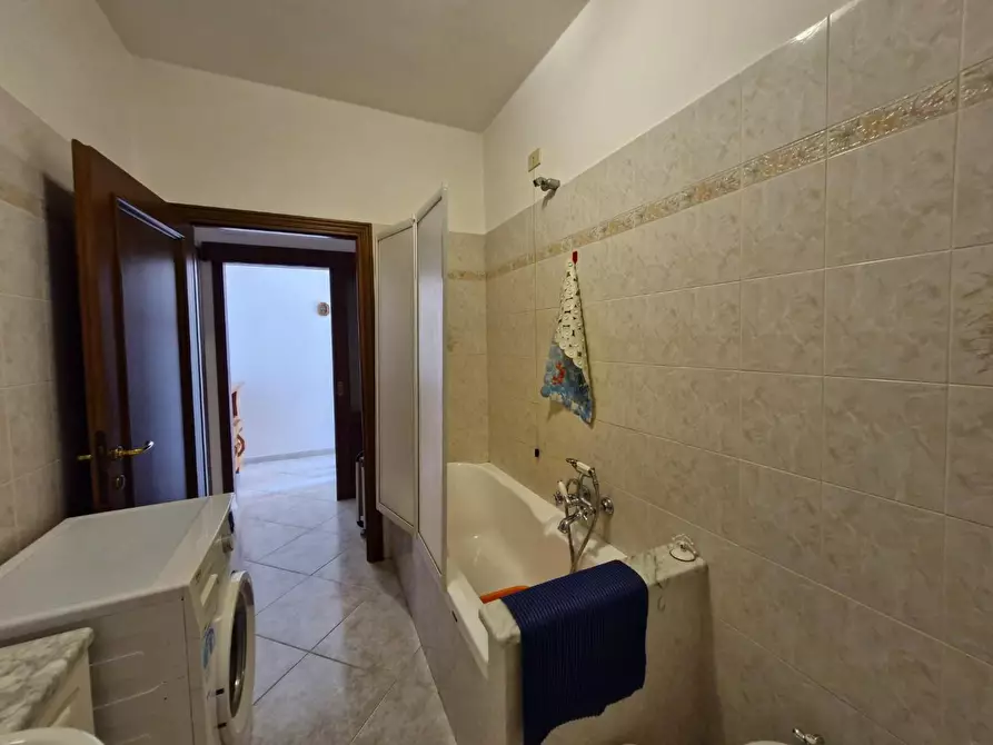 Immagine 35 di Casa colonica in vendita  a Piombino