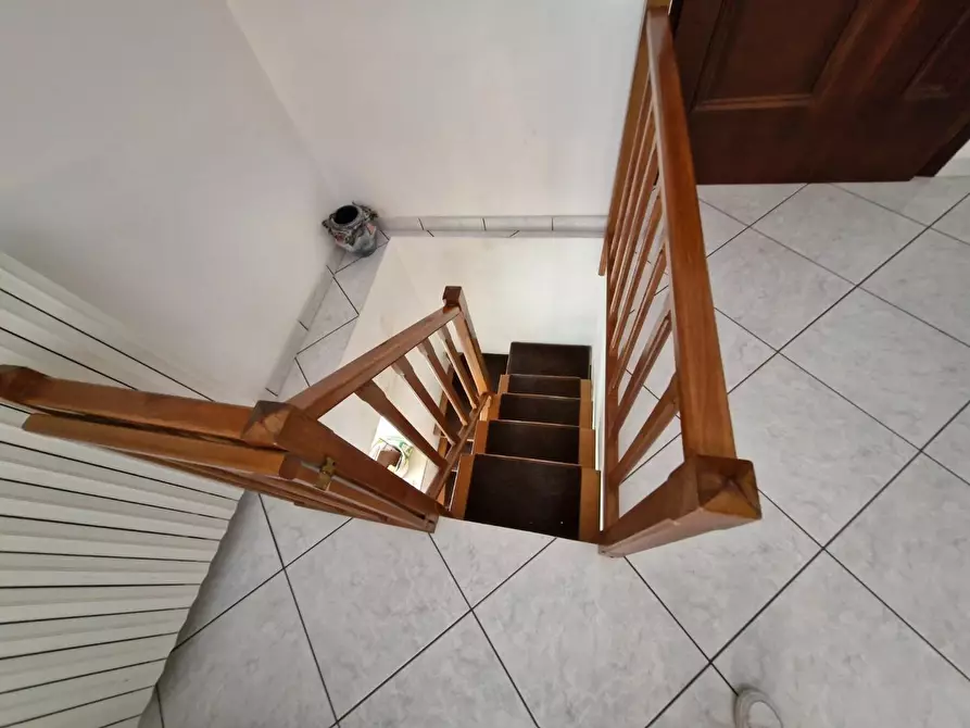 Immagine 40 di Casa colonica in vendita  a Piombino