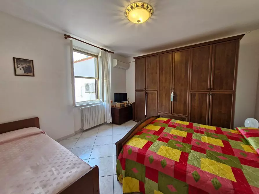 Immagine 51 di Casa colonica in vendita  a Piombino