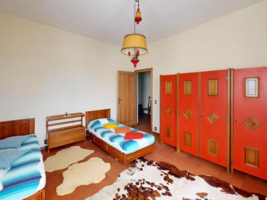 Immagine 76 di Villa in vendita  a Capannori