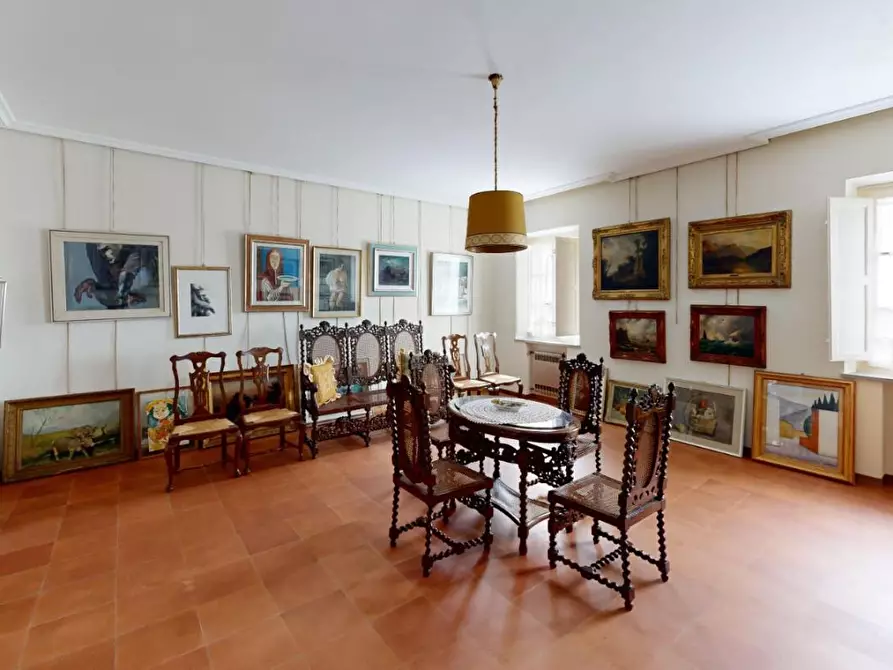 Immagine 29 di Villa in vendita  a Capannori