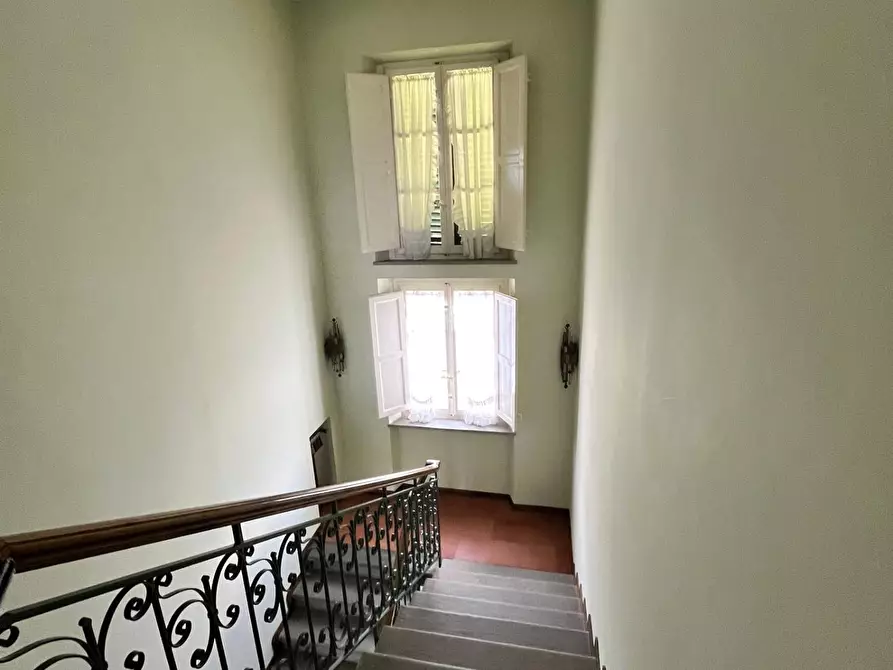 Immagine 28 di Villa in vendita  a Capannori