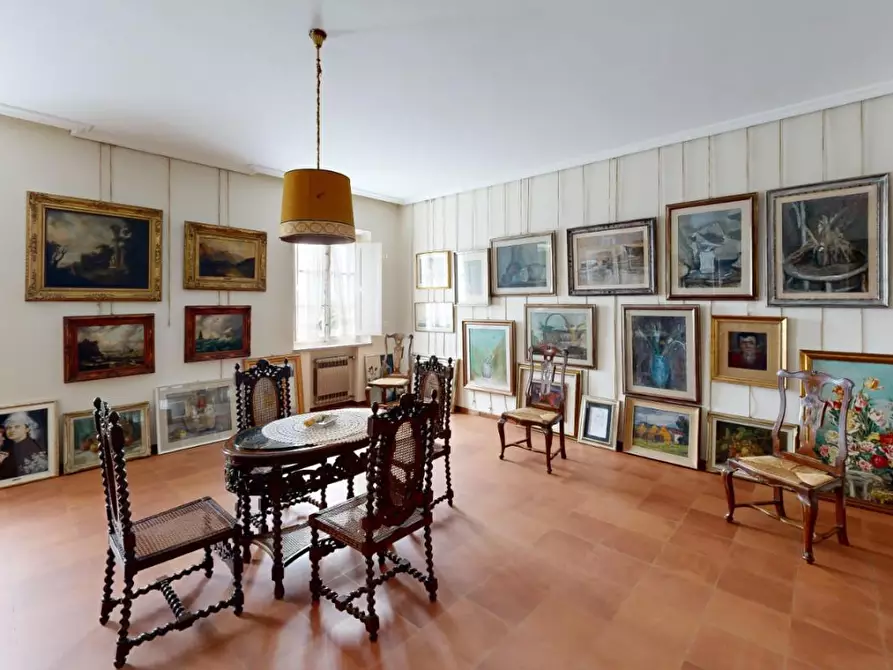 Immagine 30 di Villa in vendita  a Capannori