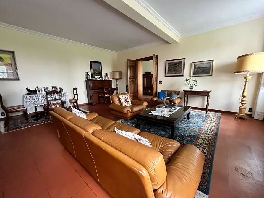 Immagine 17 di Villa in vendita  a Capannori