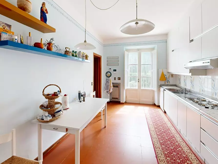 Immagine 20 di Villa in vendita  a Capannori