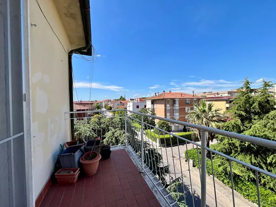 Immagine 6 di Appartamento in vendita  a Pisa